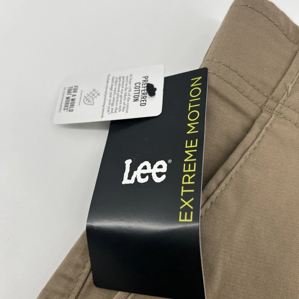 New Lee Shorts Men's 30 Khaki Chino Flat Extreme Motion Outdoor Sports NWT
